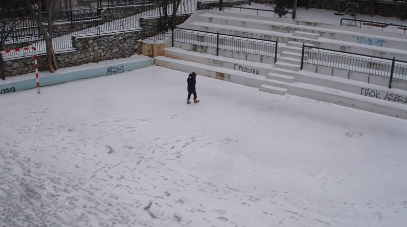 Ποια σχολεία θα παραμείνουν κλειστά σήμερα λόγω του χιονιά